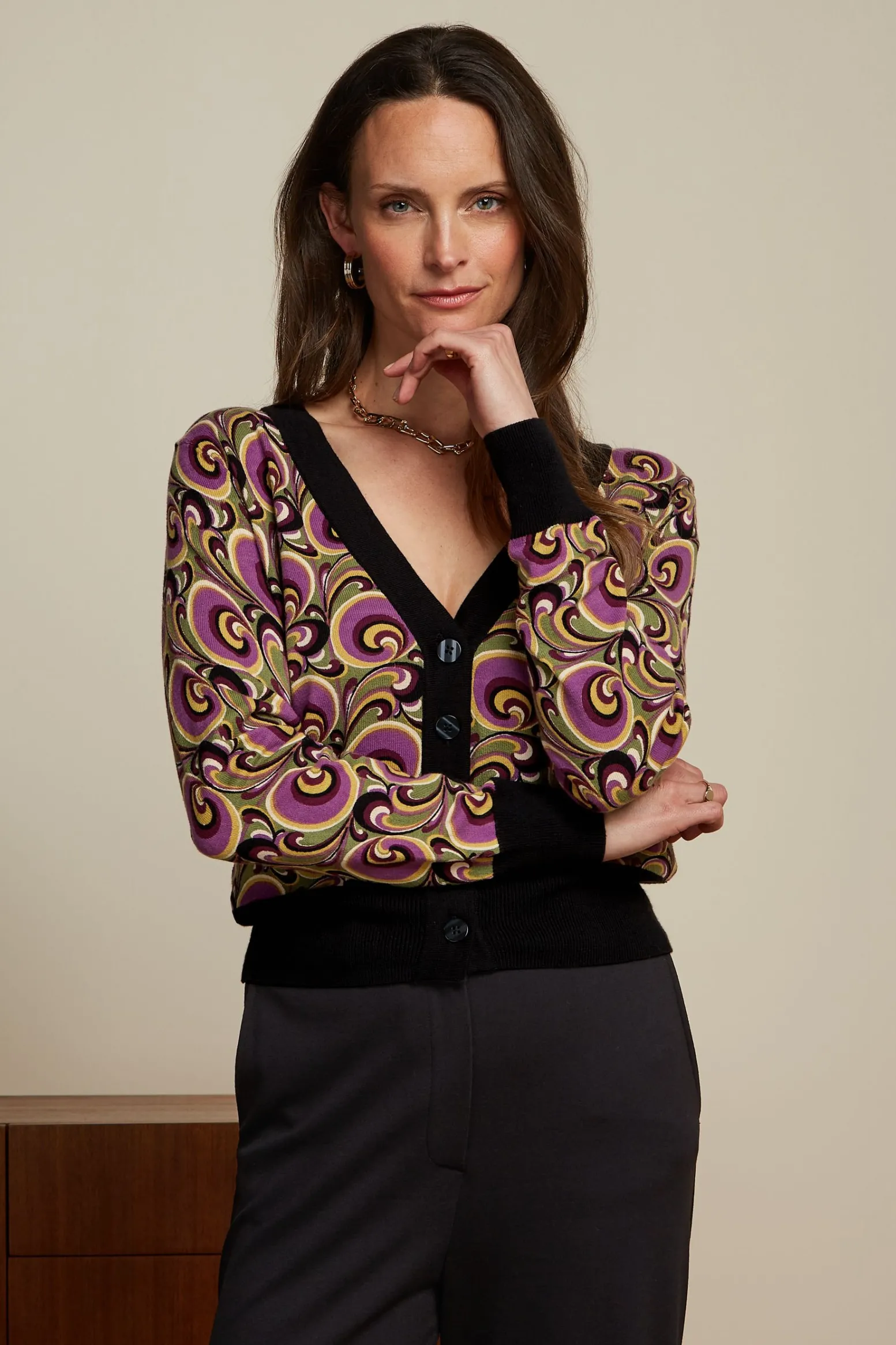 King Louie Vesten|Cardi Deep V Patchouli Olive Green
