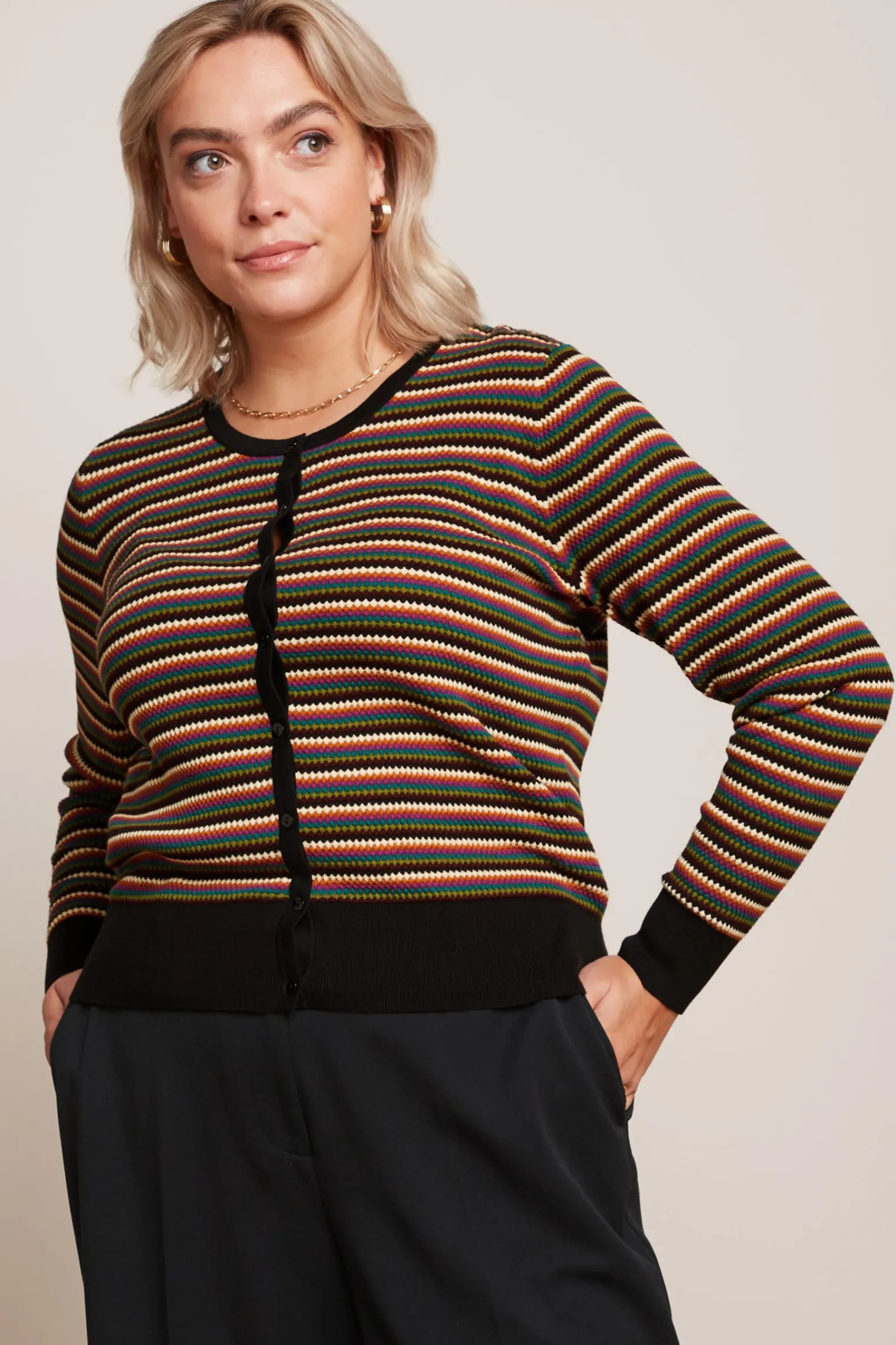 King Louie Vesten|Cardi Roundneck Gilmour Black